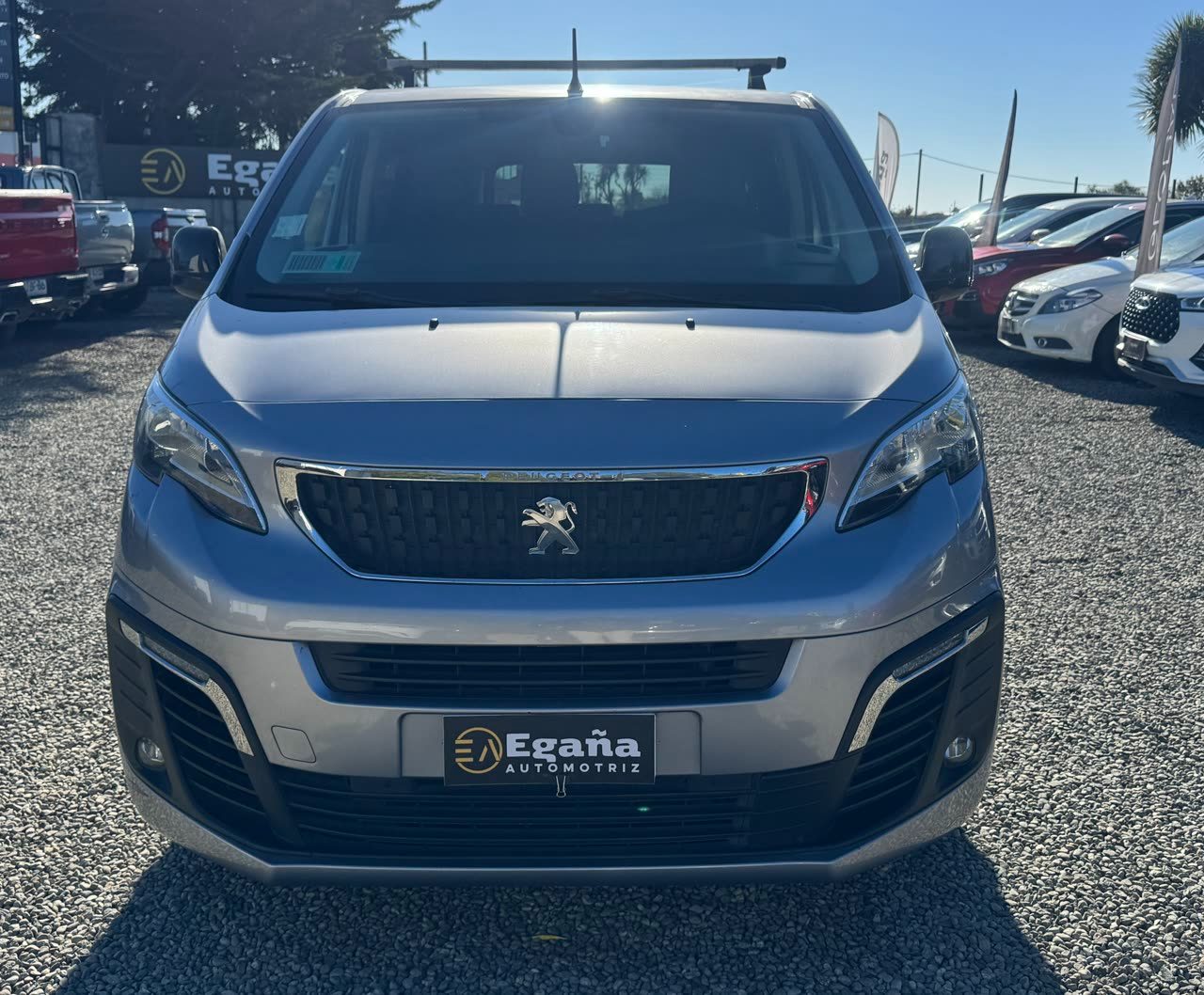 Peugeot Traveller 8+1 2023